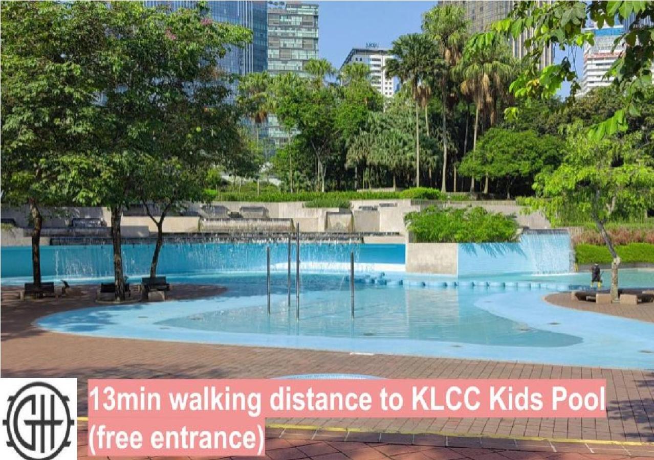 Soho Suites Klcc By Guesthouse Kuala Lumpur Exterior photo