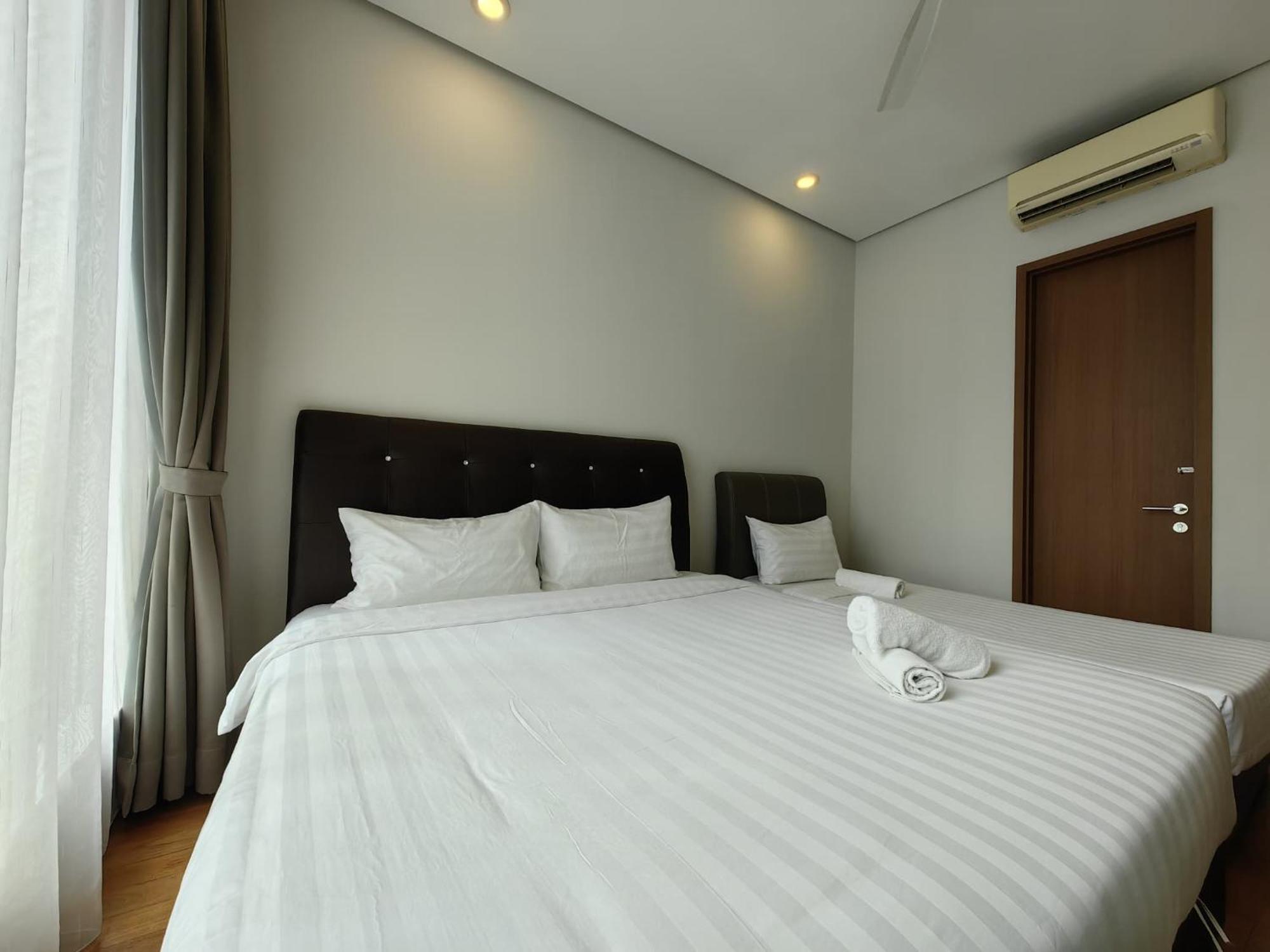Soho Suites Klcc By Guesthouse Kuala Lumpur Exterior photo