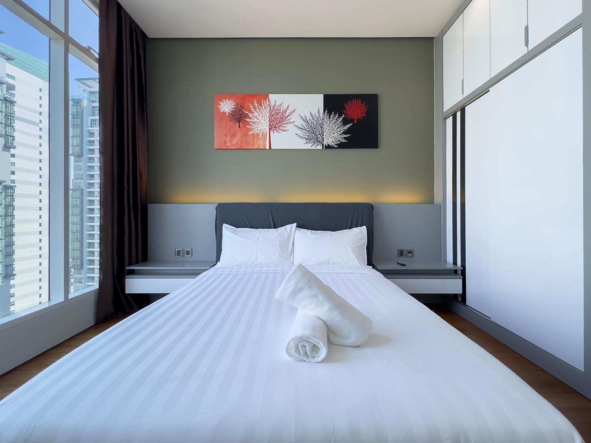 Soho Suites Klcc By Guesthouse Kuala Lumpur Exterior photo